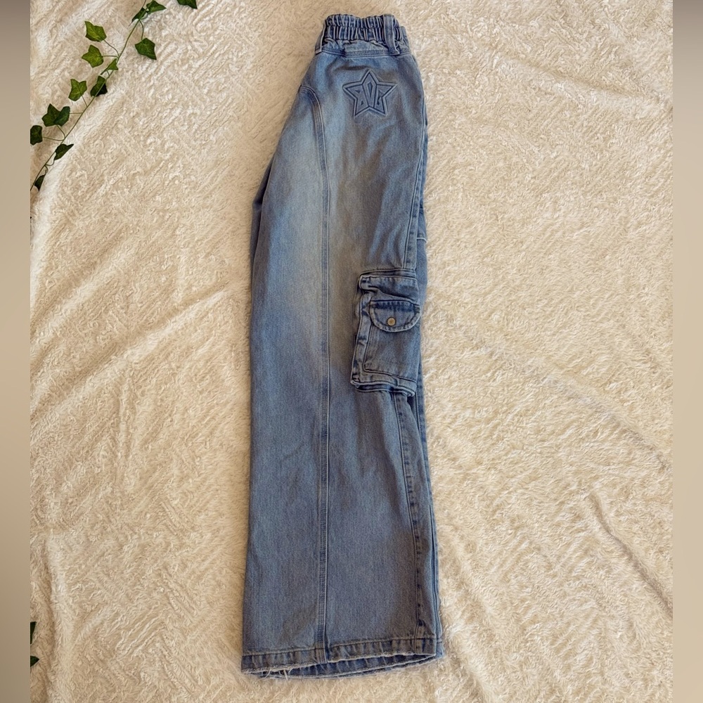 Y2K cargo pants BDG

Limited edition

URBAN OUTFITTERS